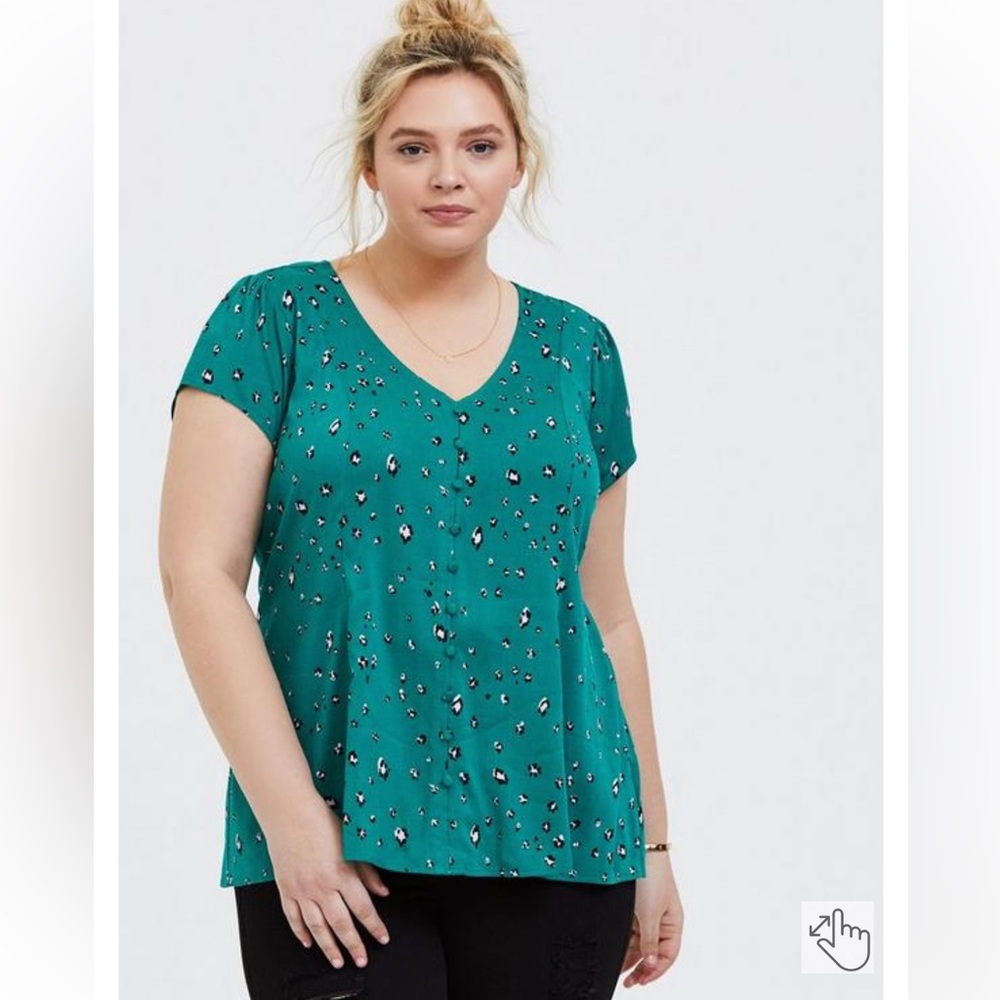 Torrid size 0 stretch challis lace up back top